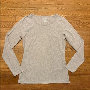 Duluth Trading Co. long sleeve small gray t-shirt.